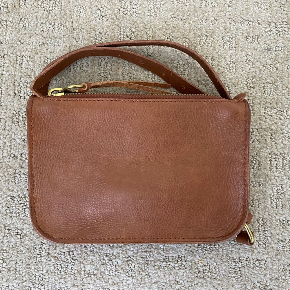 Madewell The Simple Pouch Belt Bag—English Saddle, Size XXS